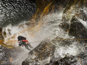 蹦谷运动Canyoning你玩过吗？ - 野人部落