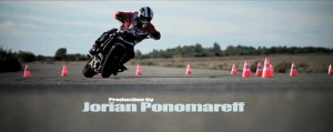 Jorian Ponomareff摩托车漂移 - 野人部落