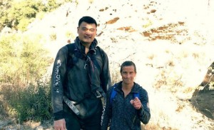 姚明接受贝爷挑战，参加荒野求生 - 野人部落